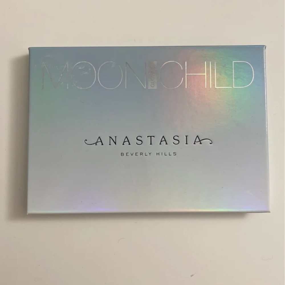 Anastasia Beverly Hills Moonchild glow kit